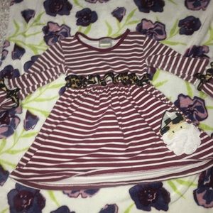 Dress or top with Santa appliqué